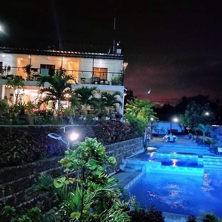 Casa De Robles Tanay Rizal Hotell Eksteriør bilde