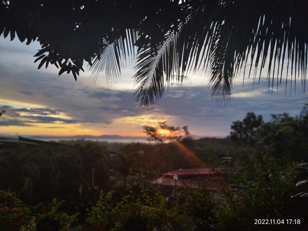 Casa De Robles Tanay Rizal Hotell Eksteriør bilde